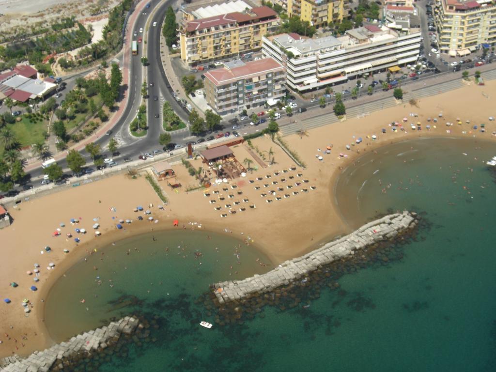 Affitti Brevi- Mediterraneo Кротоне Екстериор снимка